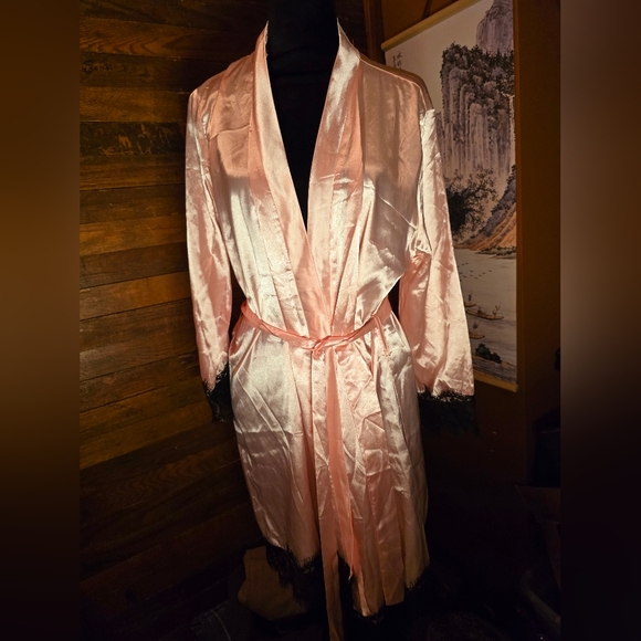 Lyaner L Pink Silky Robe with Black Lace Trim - Picture 1 of 4